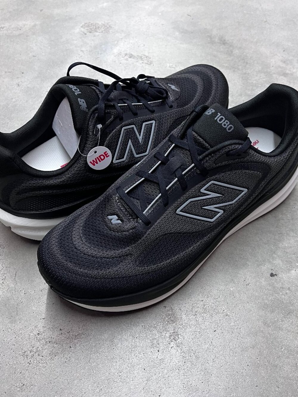 New Balance 1080 V15 Men's Size 12.5 Wide (2E) Black M10802FR - New